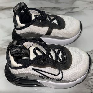 NIKE AIR MAX 2090 SE